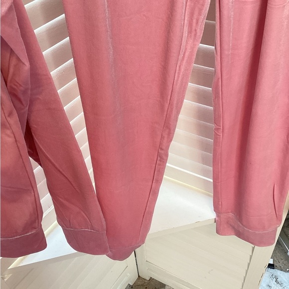 ROSIO NWOT SHIMMER PINK SWEATSHIRT & JOGGERS SIZE MED 1263 - Picture 4 of 10